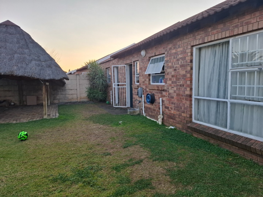 3 Bedroom Property for Sale in Universitas Free State